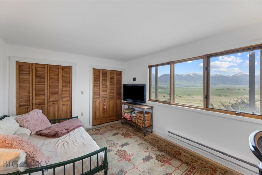 145 Spring Creek Hills Road, Livingston MT 59047