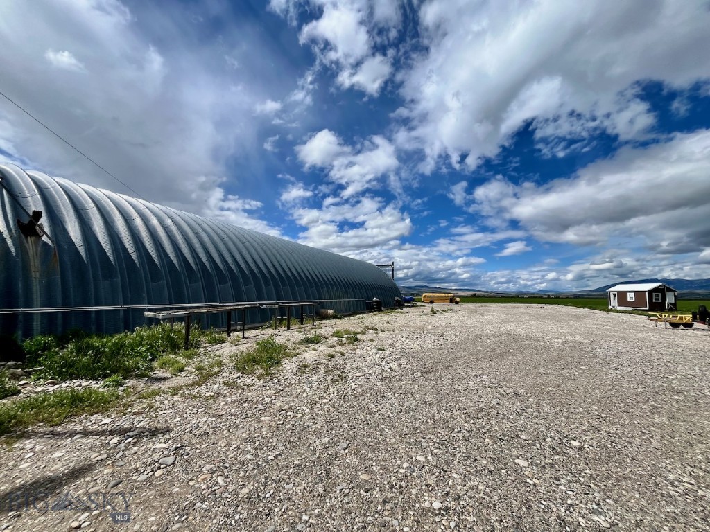 1480 Bolinger Road, Belgrade MT 59714