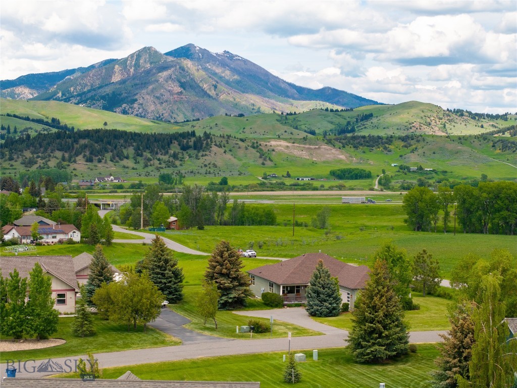 15 Blue Grouse Court, Bozeman MT 59715