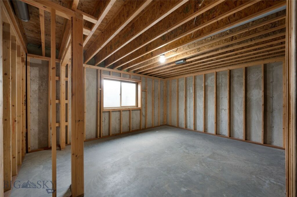 15 Blue Grouse Court, Bozeman MT 59715