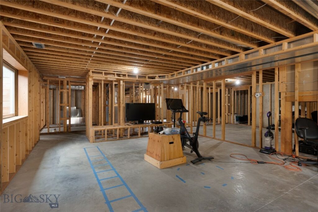 15 Blue Grouse Court, Bozeman MT 59715