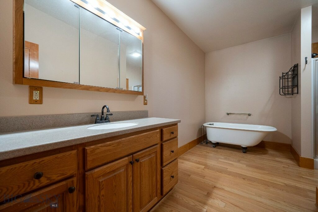 15 Hidden Ridge Road, Livingston MT 59047