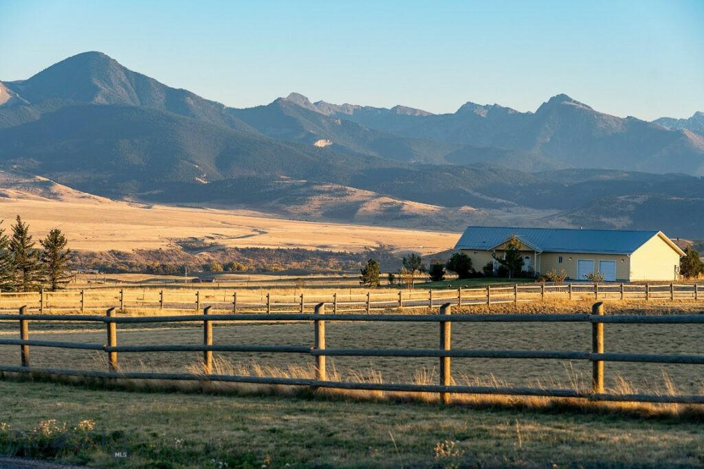 15 Hidden Ridge Road, Livingston MT 59047