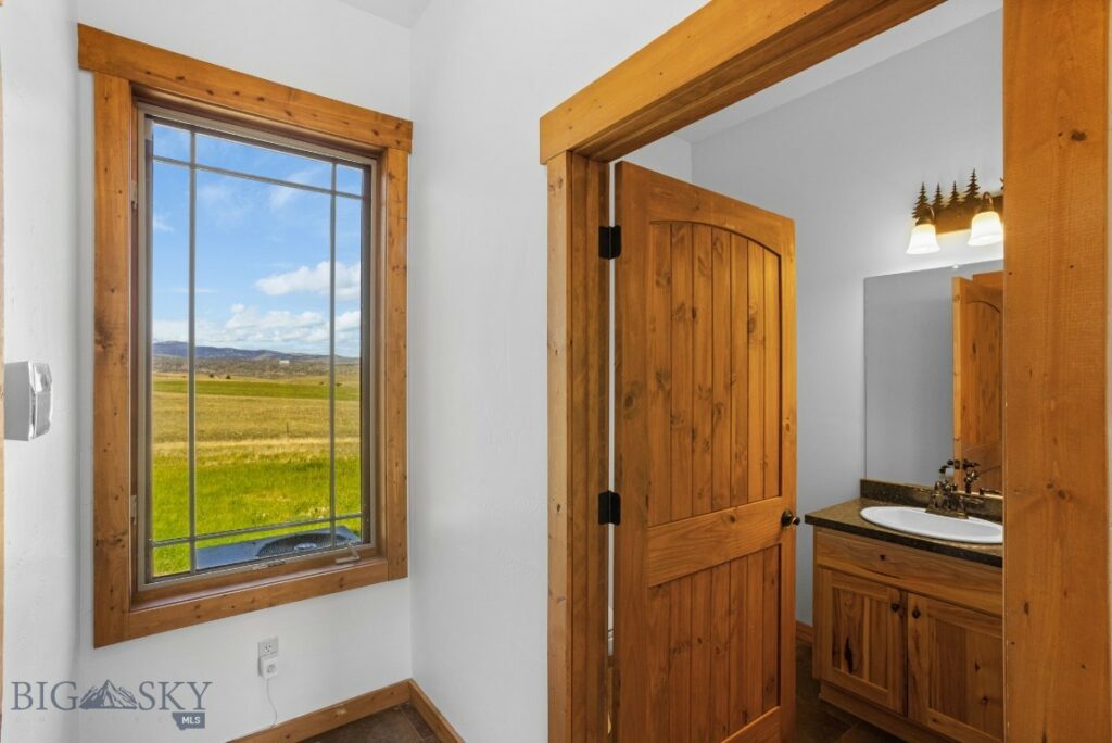 15 Painted Lance Trail, Livingston MT 59047