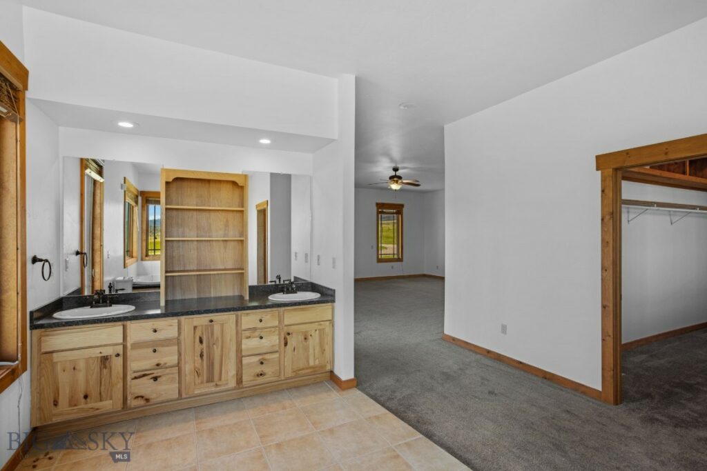 15 Painted Lance Trail, Livingston MT 59047