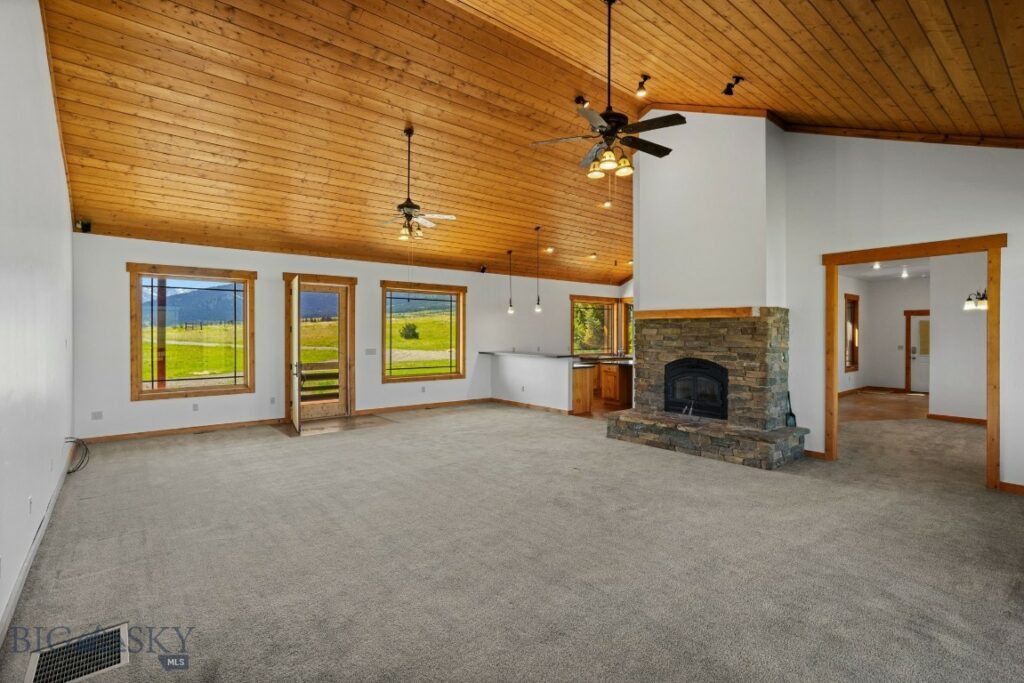 15 Painted Lance Trail, Livingston MT 59047
