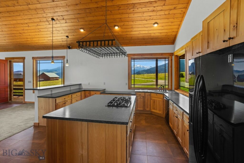 15 Painted Lance Trail, Livingston MT 59047