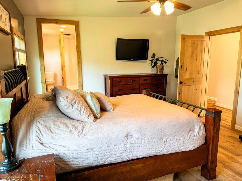 15 W End Road, Livingston MT 59047