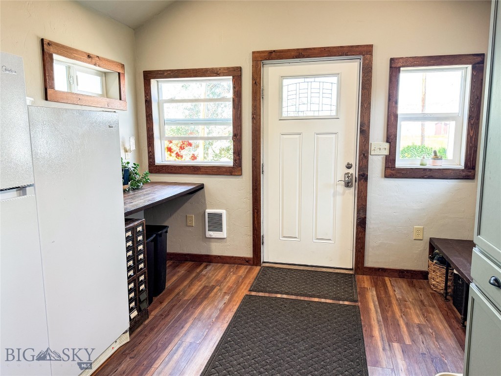 15 W End Road, Livingston MT 59047