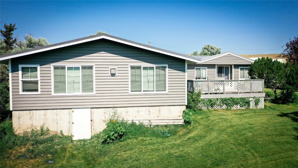 15 W End Road, Livingston MT 59047