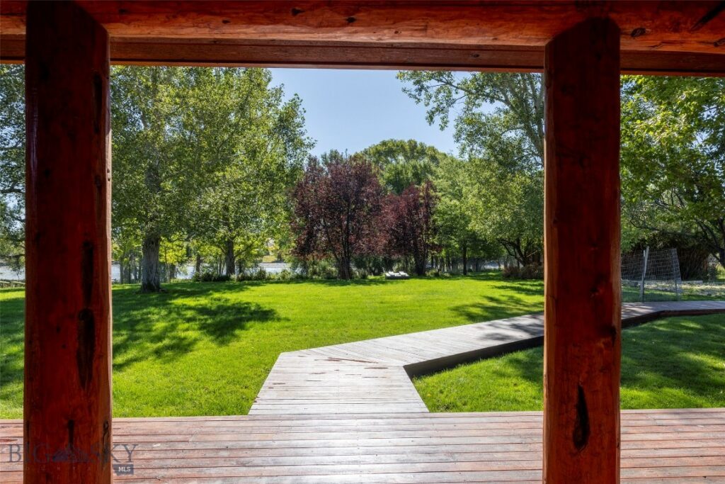 150 Old Clyde Park Road, Livingston MT 59047