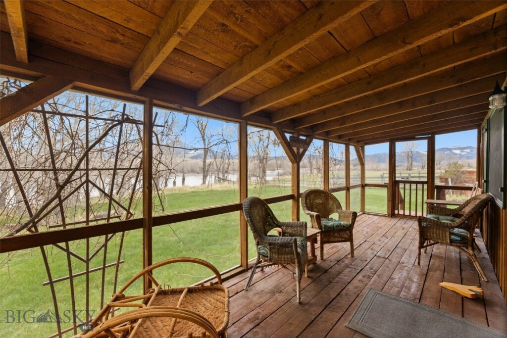 150 Old Clyde Park Road, Livingston MT 59047