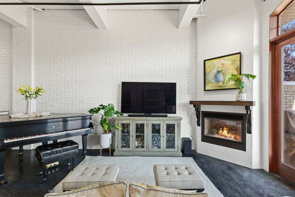 150 Village Crossing Way, Bozeman MT 59715
