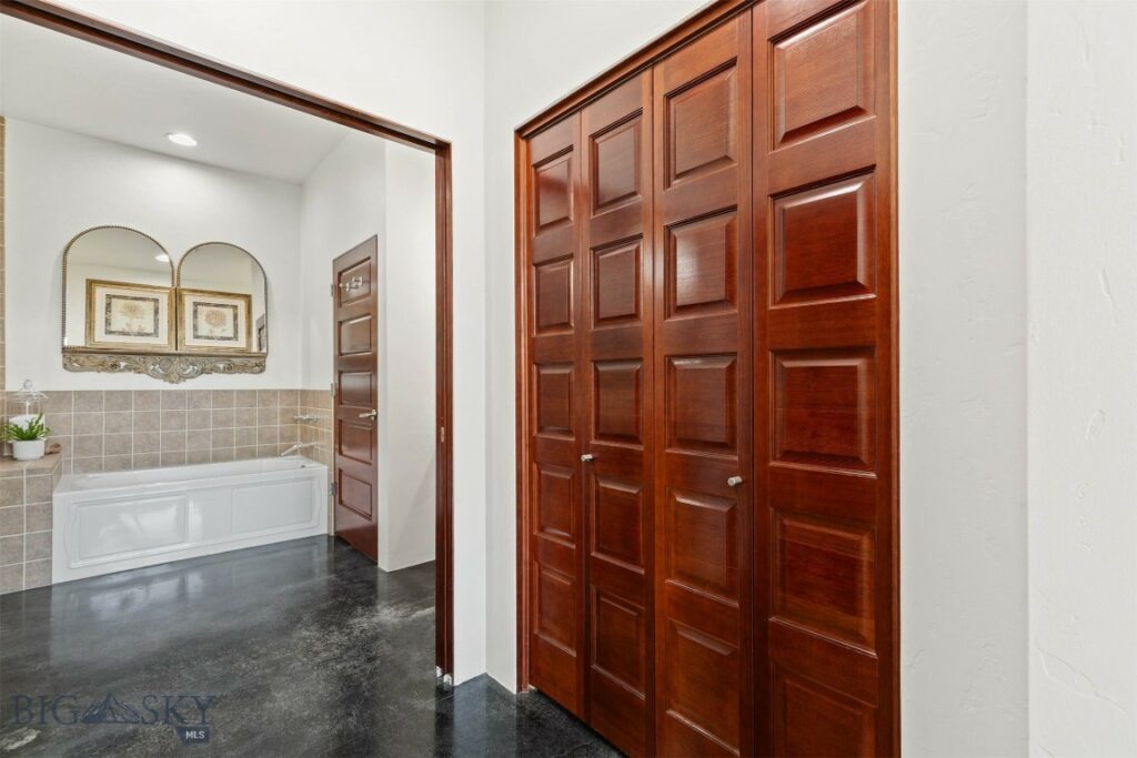 150 Village Crossing Way, Bozeman MT 59715