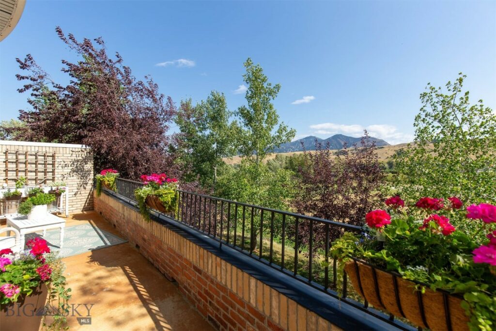 150 Village Crossing Way, Bozeman MT 59715