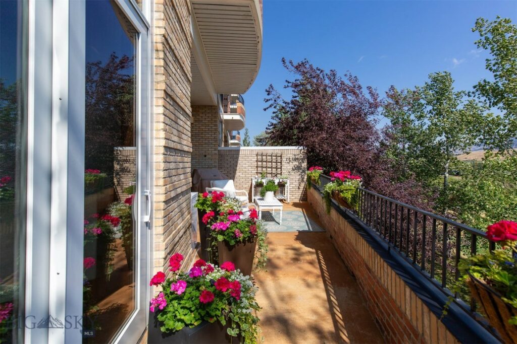 150 Village Crossing Way, Bozeman MT 59715