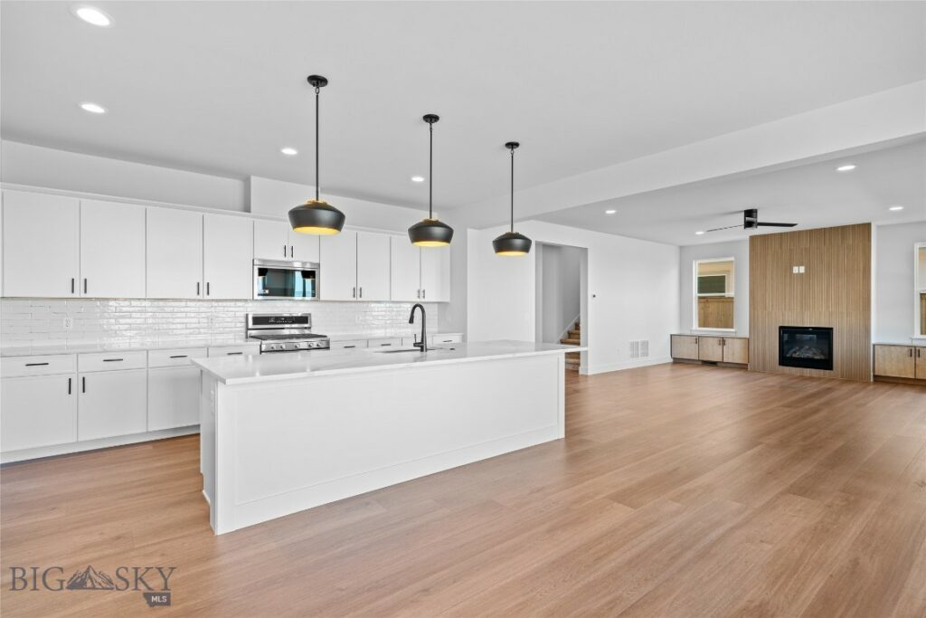 1505 Gunslinger Lane, Belgrade MT 59714