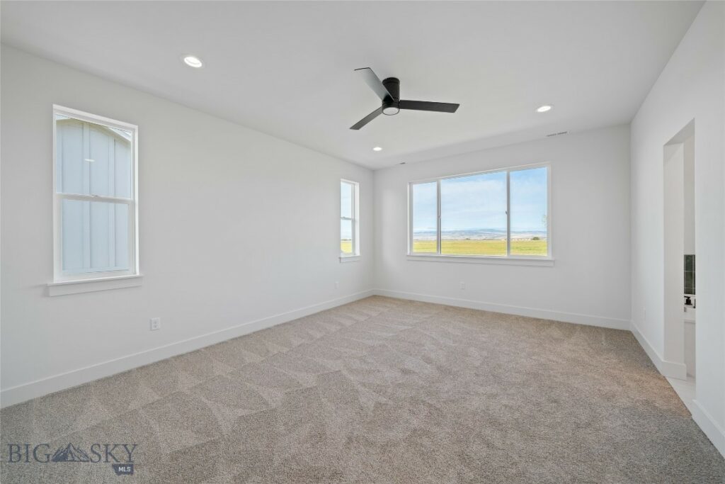 1505 Gunslinger Lane, Belgrade MT 59714