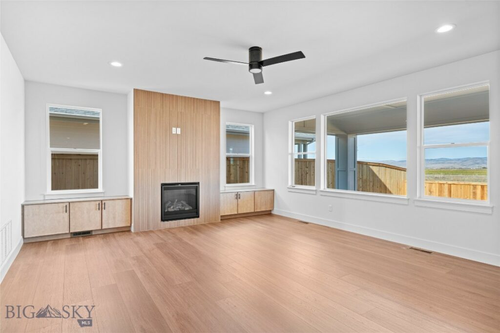 1505 Gunslinger Lane, Belgrade MT 59714