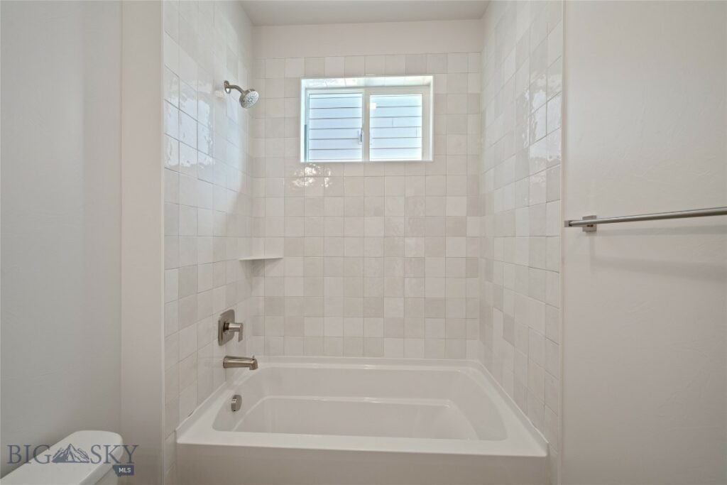 1507 Gunslinger Lane, Belgrade MT 59714