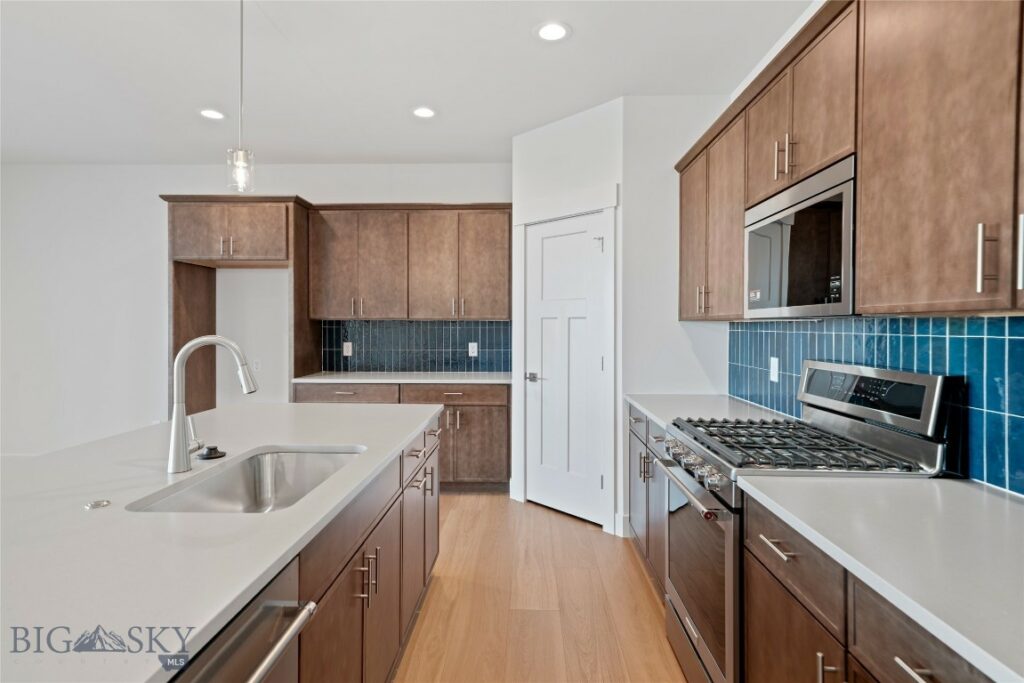 1507 Gunslinger Lane, Belgrade MT 59714