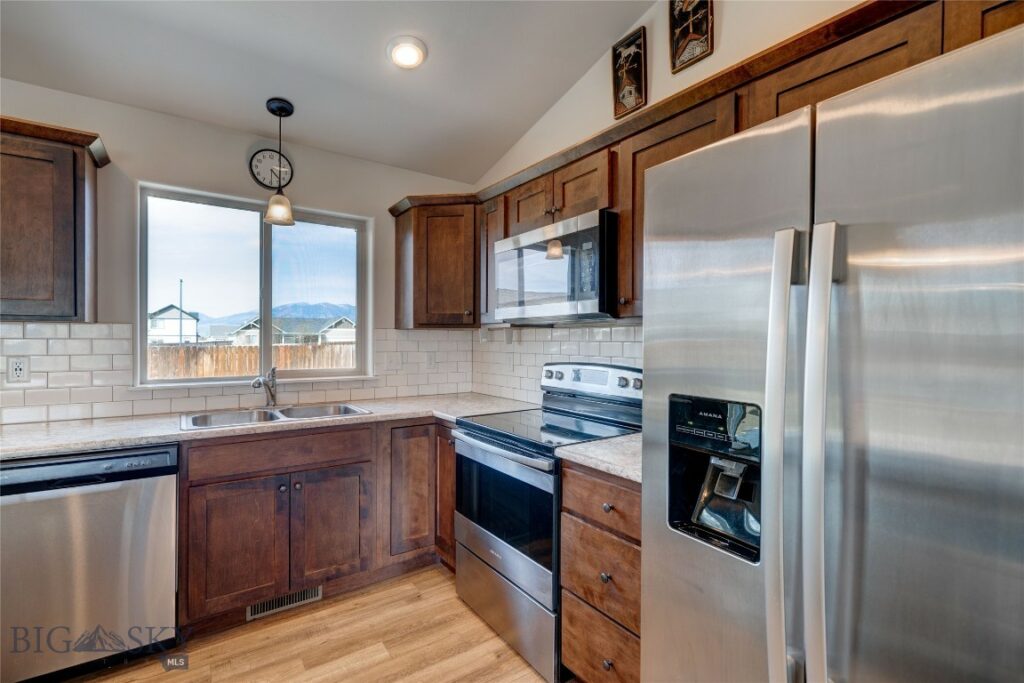 1510 Ingomar Boulevard, Belgrade MT 59714