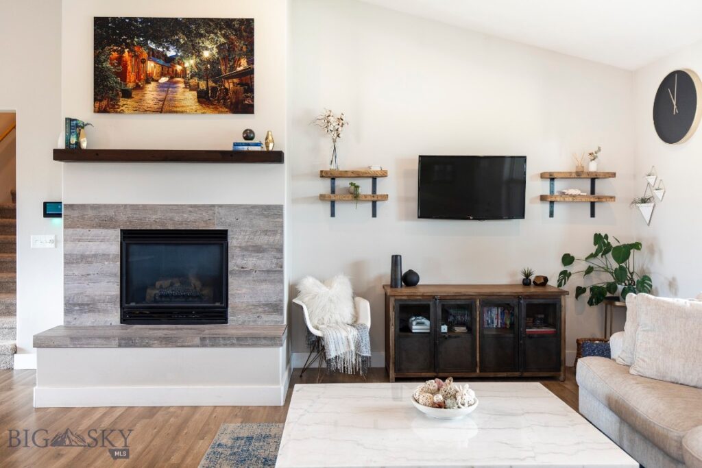 1511 Powers Boulevard, Belgrade MT 59714