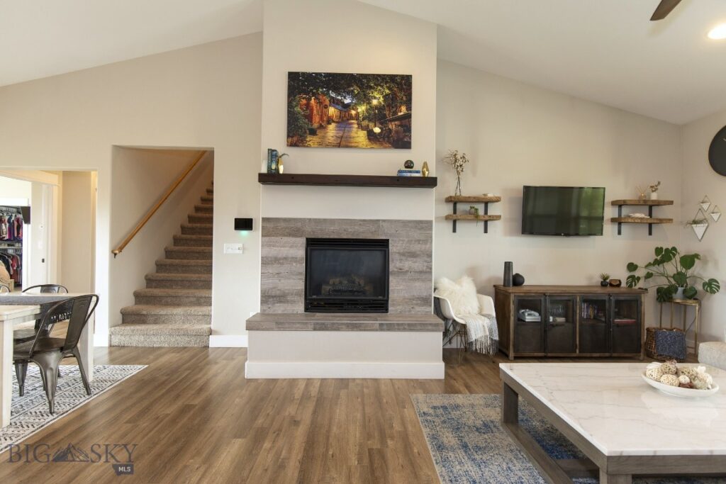 1511 Powers Boulevard, Belgrade MT 59714