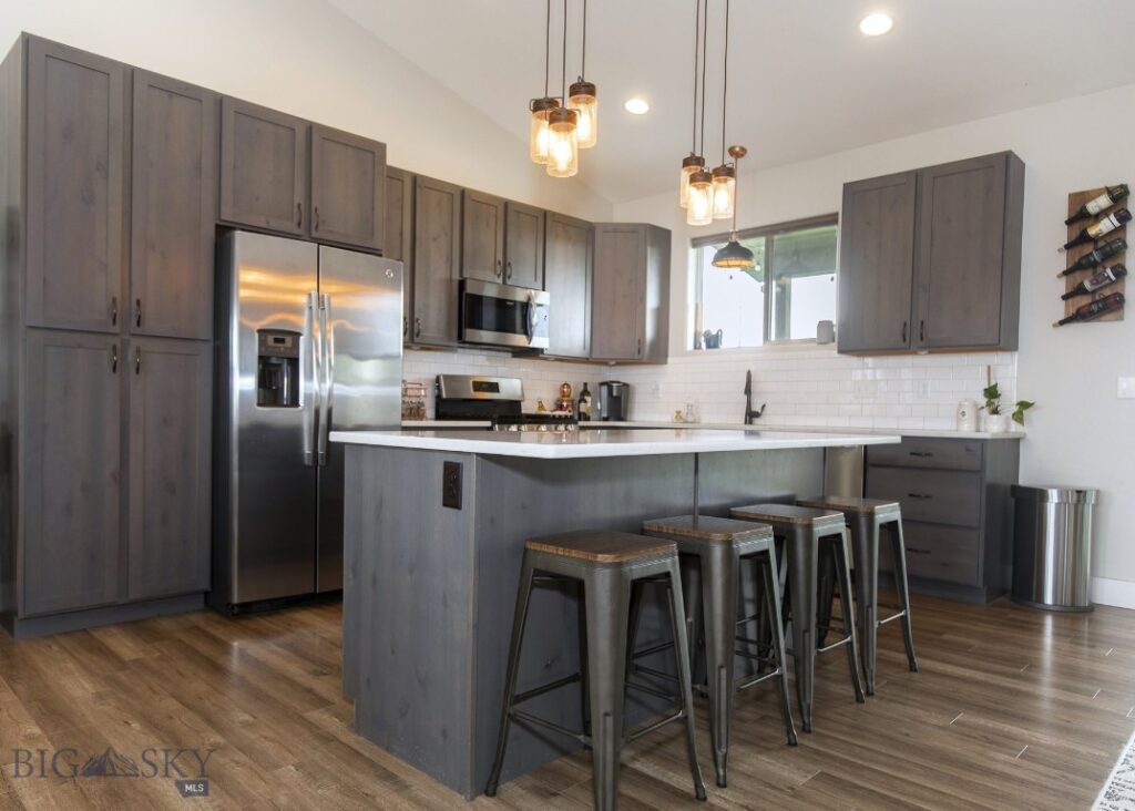 1511 Powers Boulevard, Belgrade MT 59714