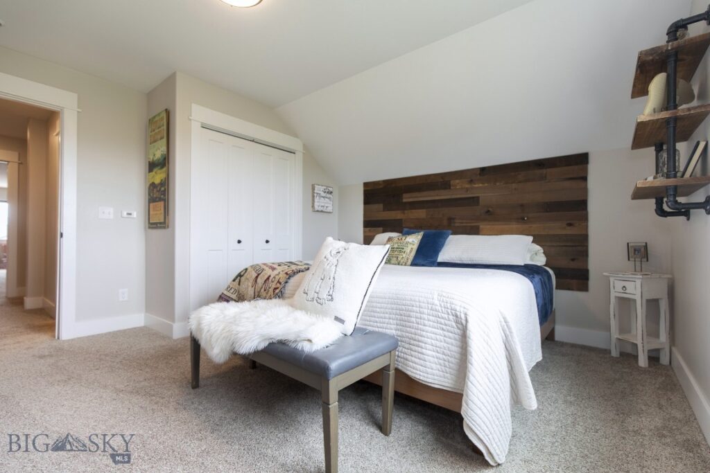 1511 Powers Boulevard, Belgrade MT 59714