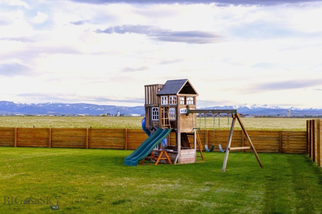 1511 Powers Boulevard, Belgrade MT 59714