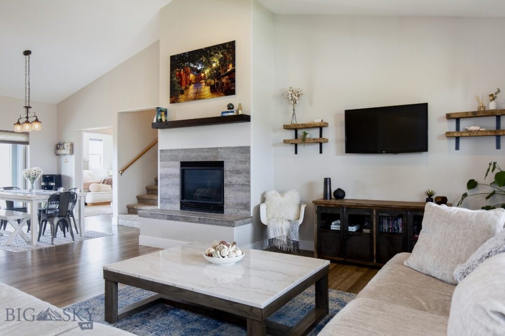 1511 Powers Boulevard, Belgrade MT 59714