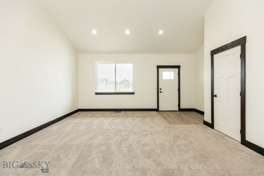 1511 Pistolero Way, Belgrade MT 59714