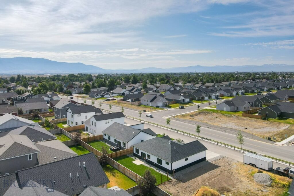 1511 Pistolero Way, Belgrade MT 59714