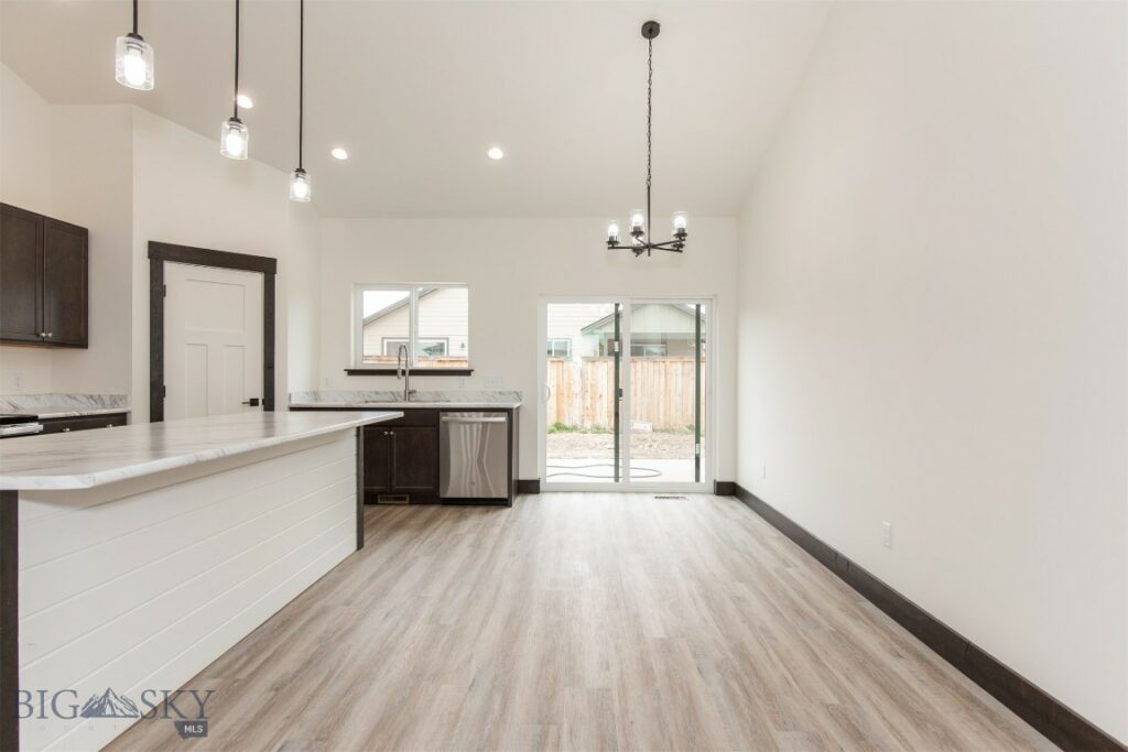 1511 Pistolero Way, Belgrade MT 59714