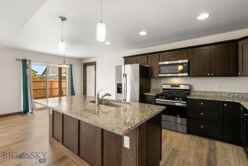 1514 Oakwood, Belgrade MT 59714
