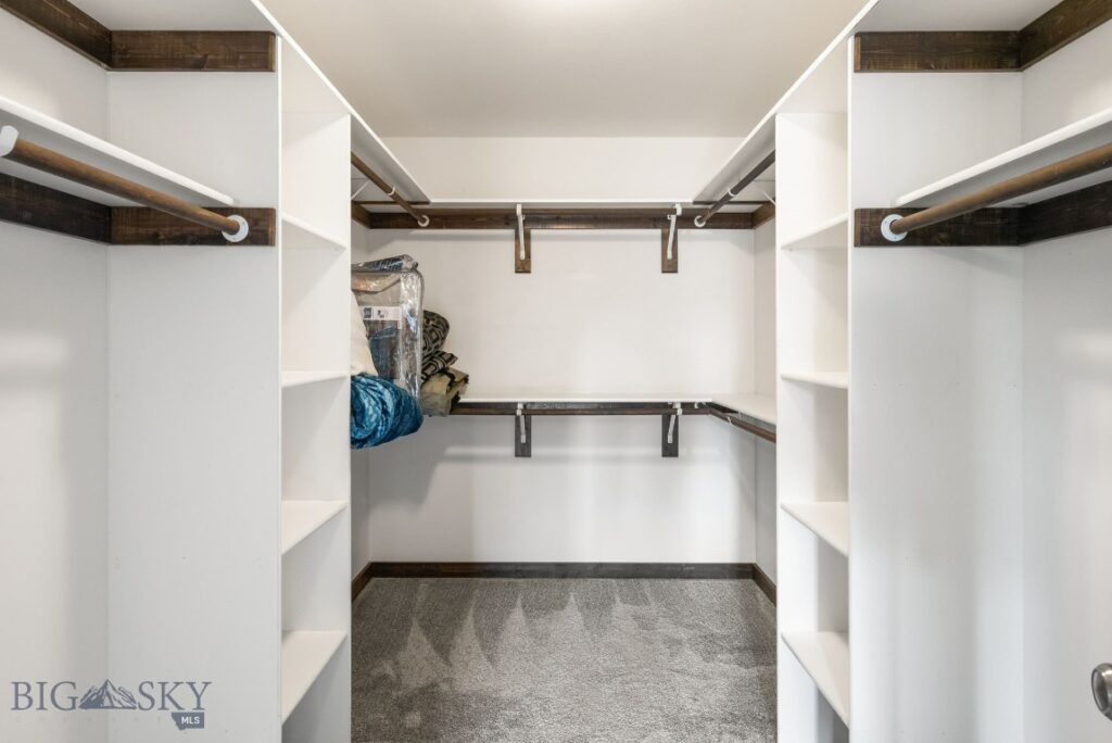 1514 Oakwood, Belgrade MT 59714