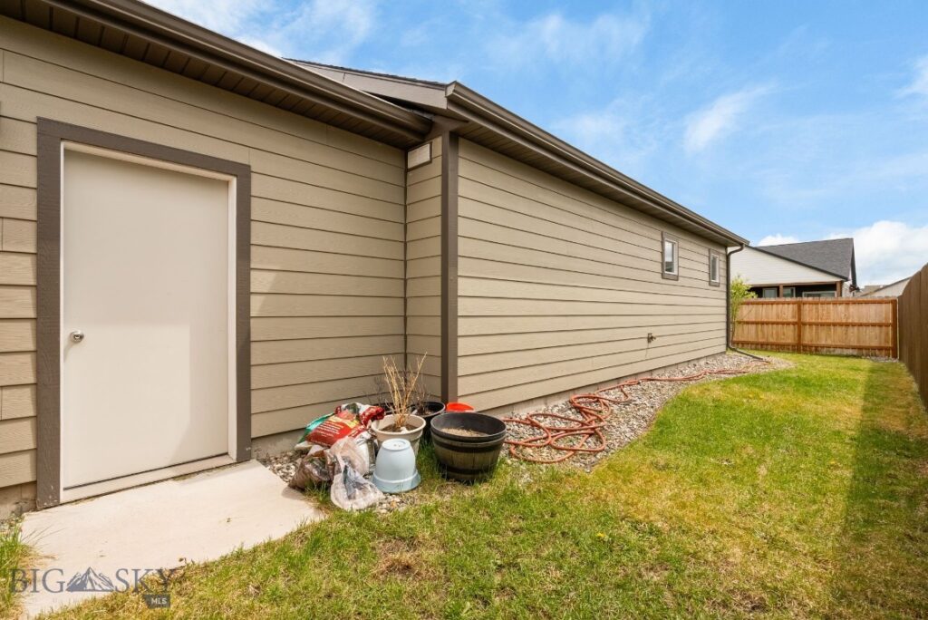 1514 Oakwood, Belgrade MT 59714