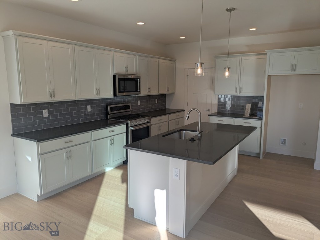 1518 Cyril Way, Belgrade MT 59714