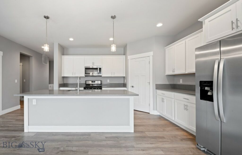 1518 Deadwood Loop, Belgrade MT 59714