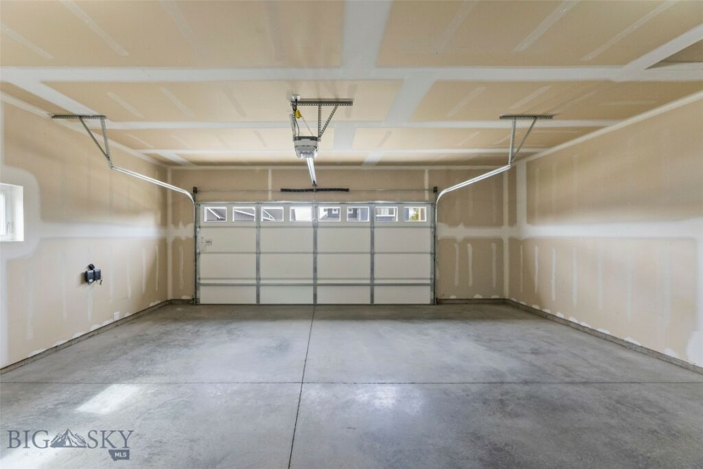 152 Goldcrest Lane, Bozeman MT 59718