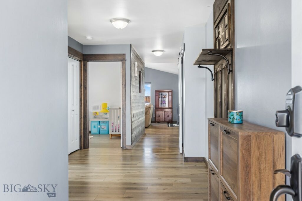 1521 Cheery Drive, Belgrade MT 59714