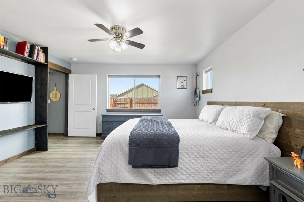 1521 Cheery Drive, Belgrade MT 59714