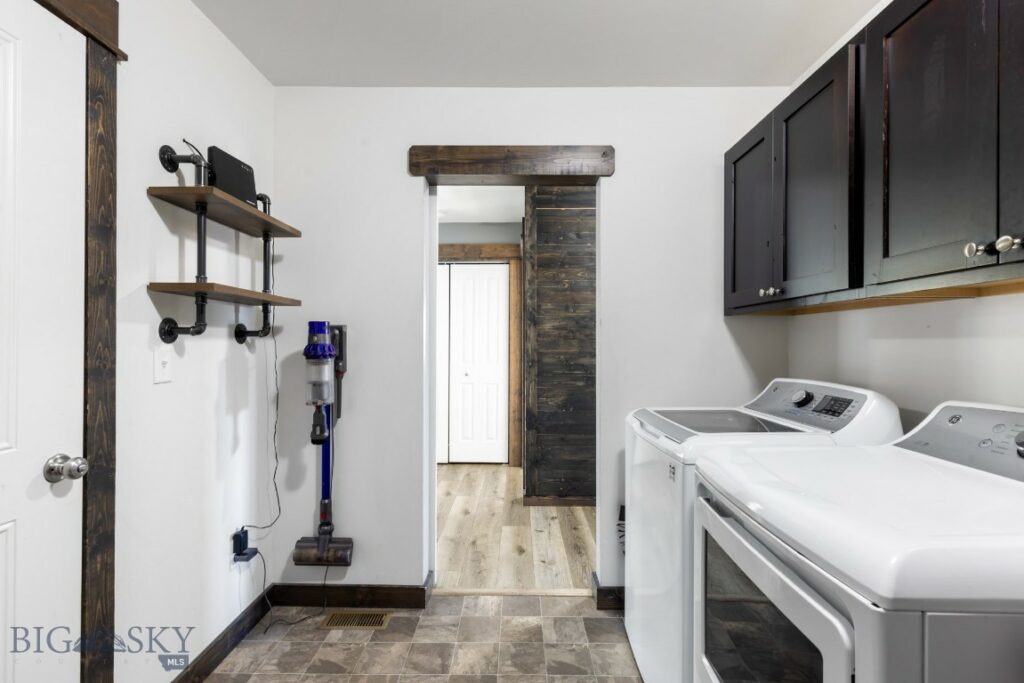 1521 Cheery Drive, Belgrade MT 59714