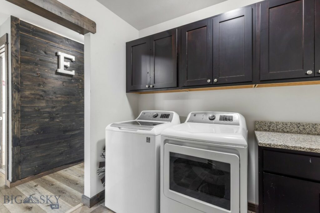 1521 Cheery Drive, Belgrade MT 59714