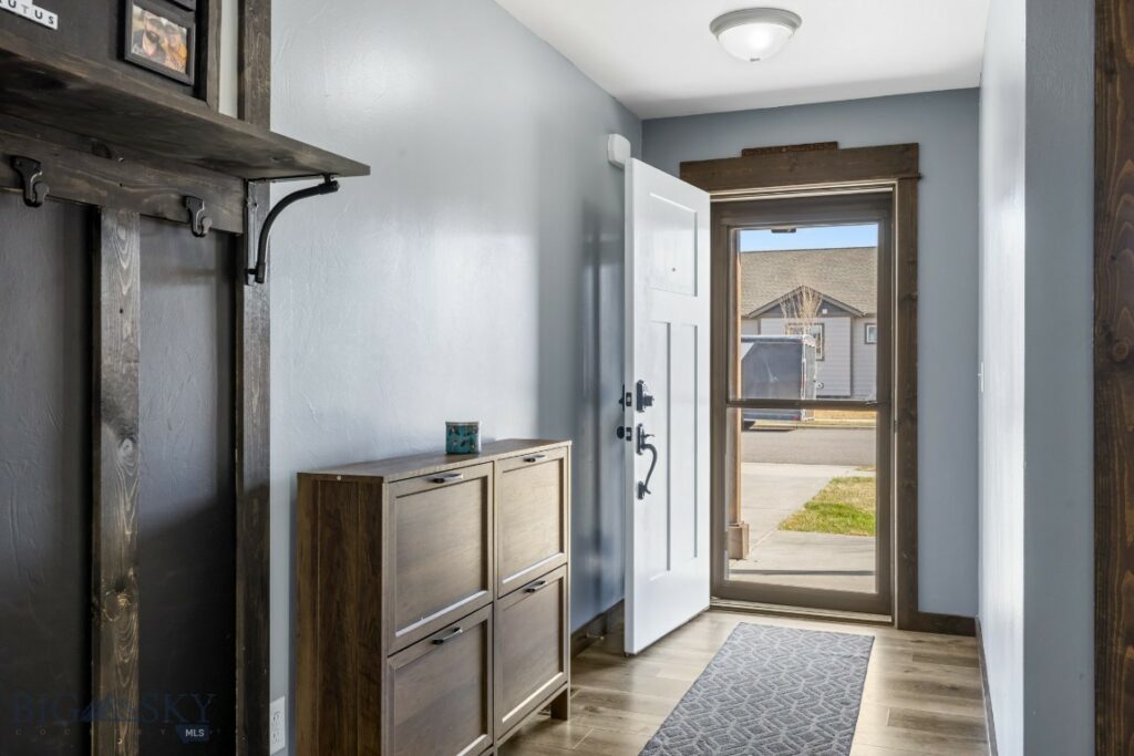 1521 Cheery Drive, Belgrade MT 59714