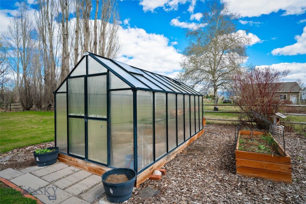 153 Stag Street, Belgrade MT 59714