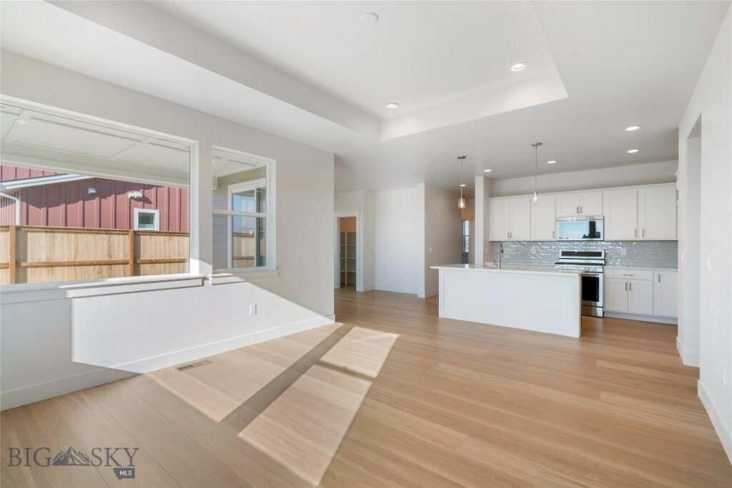 1530 Belle Starr Drive, Belgrade MT 59714