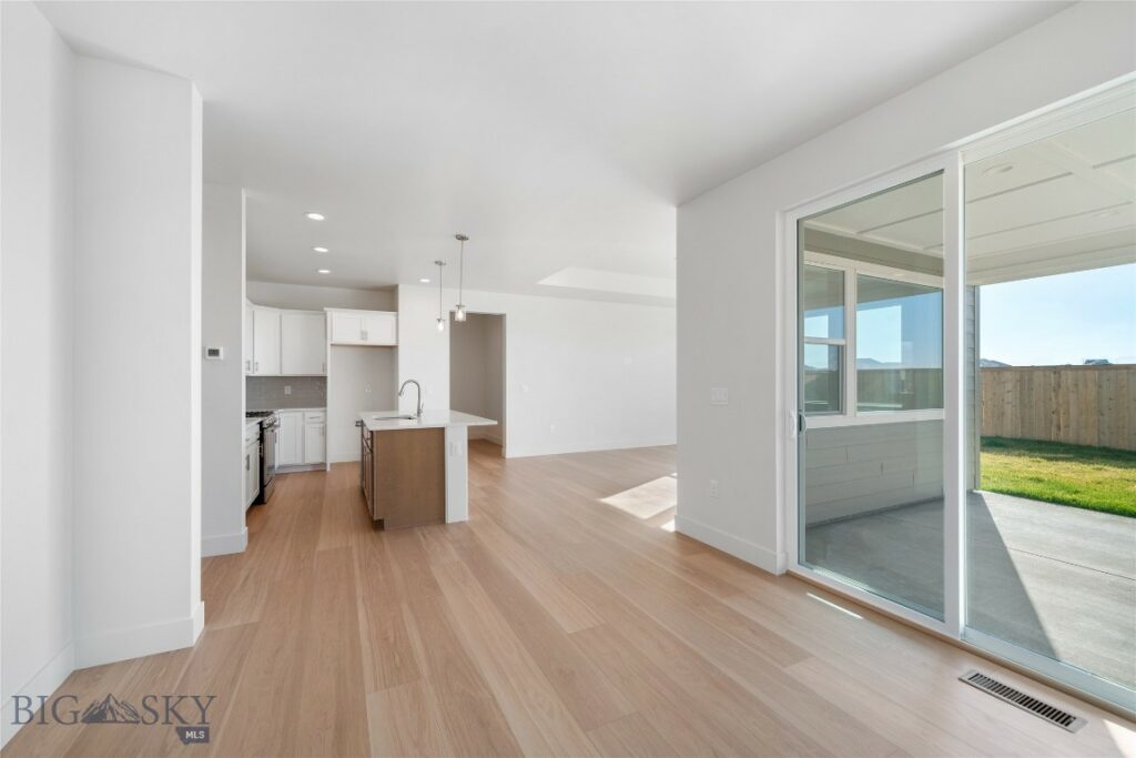 1530 Belle Starr Drive, Belgrade MT 59714