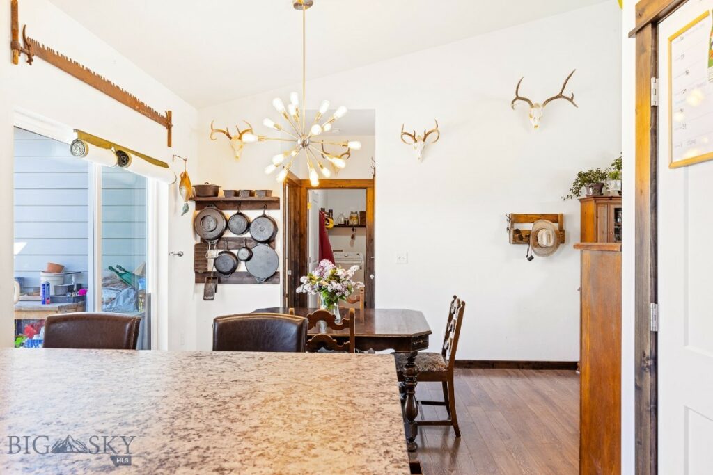 1538 Powers Boulevard, Belgrade MT 59714